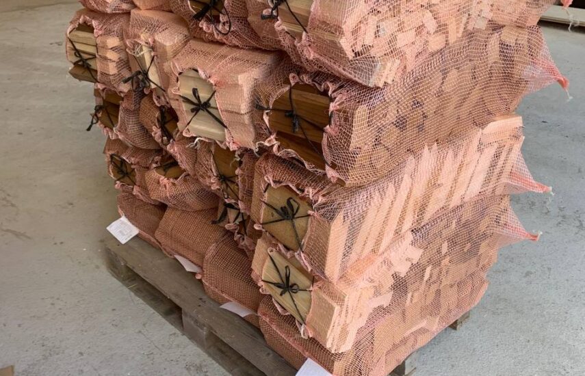 Palle med 20 vedsekker